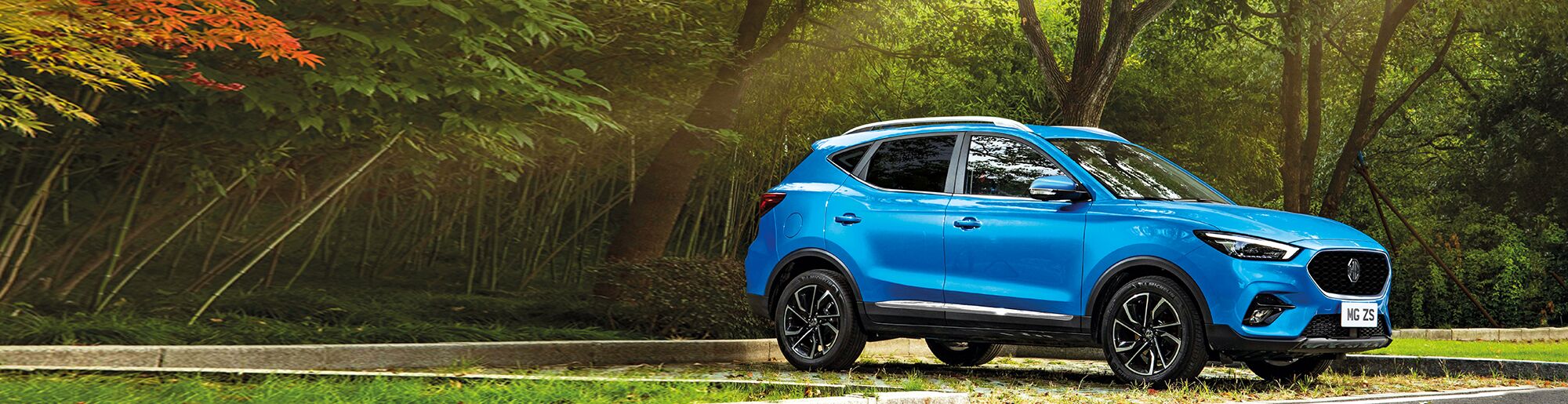 Explore the new MG ZS